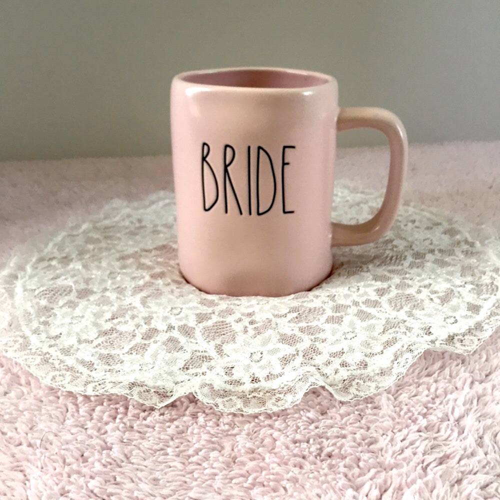 BNWT Rae Dunn Mug